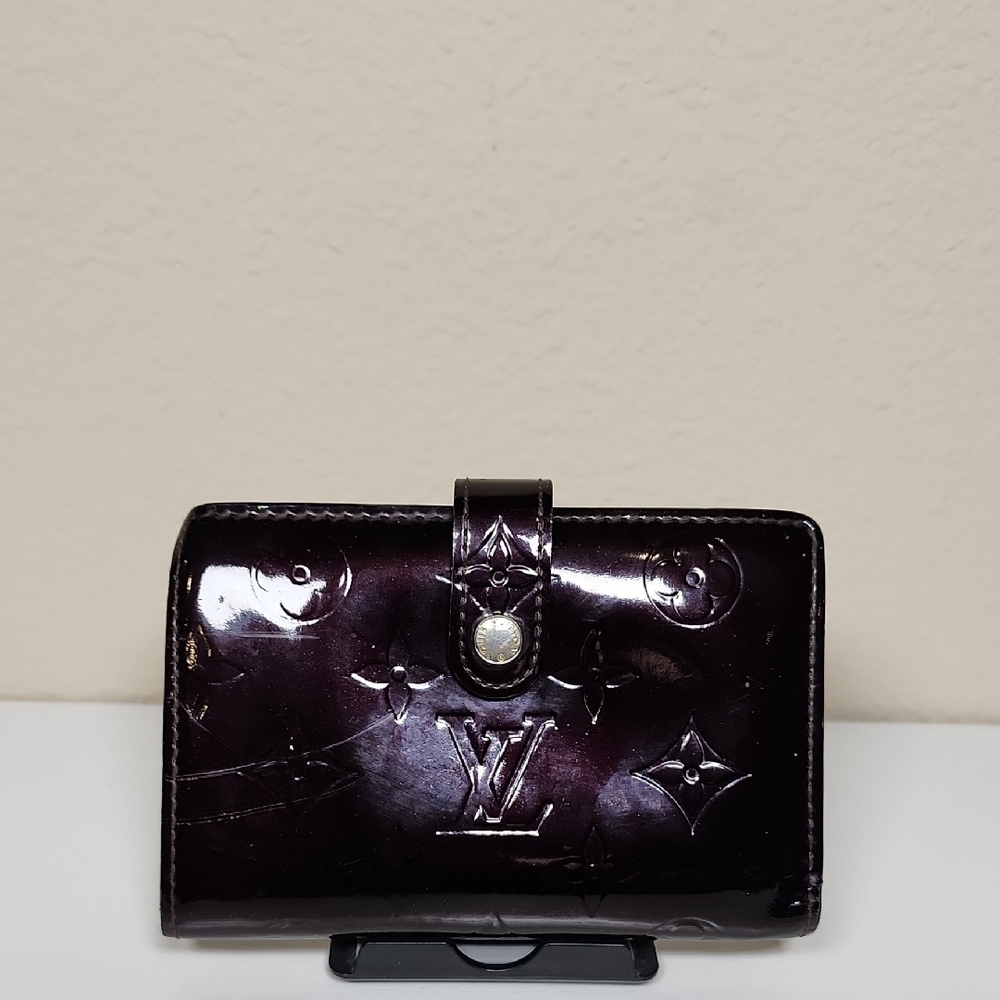 Louis Vuitton Monogram Vernis Wallet In Amarante - Picture 1 of 11